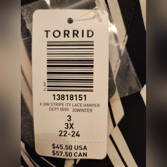 Torrid Studio Knit Lake Yoke Harper Top Size 3 - Picture 10 of 13